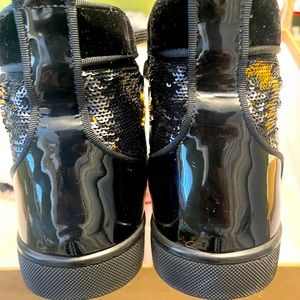 Christian Louboutin M950 sparks flat